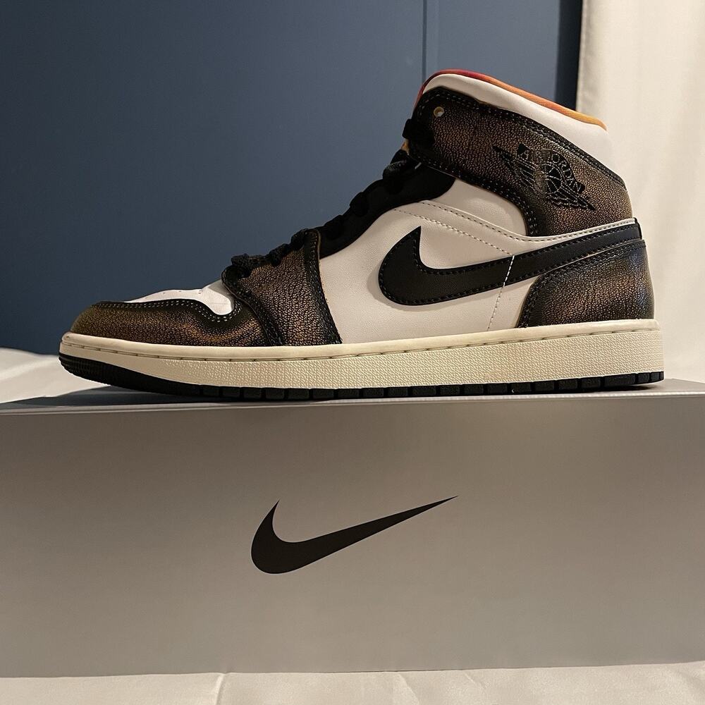 Nike Air Jordan 1 Mid SE 'Orange Wear-Away' Size 9.5 - Picture 4 of 6